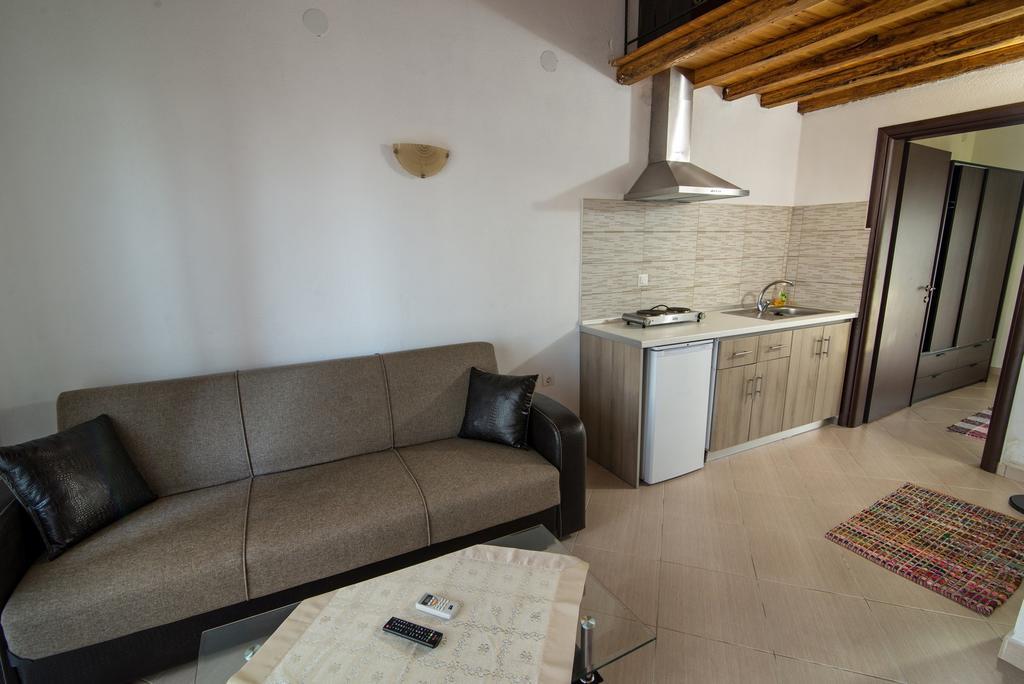Theano Apartments Sarti Exteriér fotografie